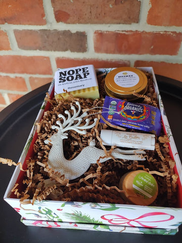 Holly Leaves Christmas Box